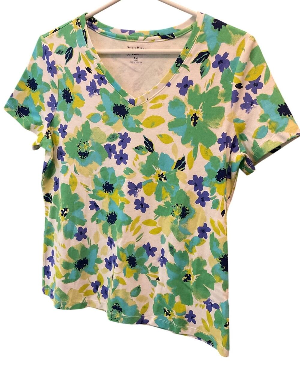 Studio Works “The Studio Tee” Womens Petite Medium Floral Multi Colored Top